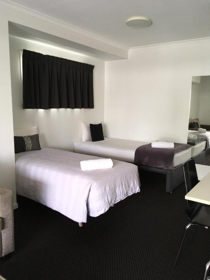 Cooroy Luxury Motel Apartments Exterior photo
